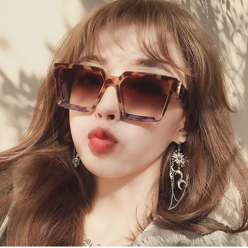 Gafas de Sol Cuadradas Vintage UV400 para Hombre y Mujer - Diseño Exclusivo